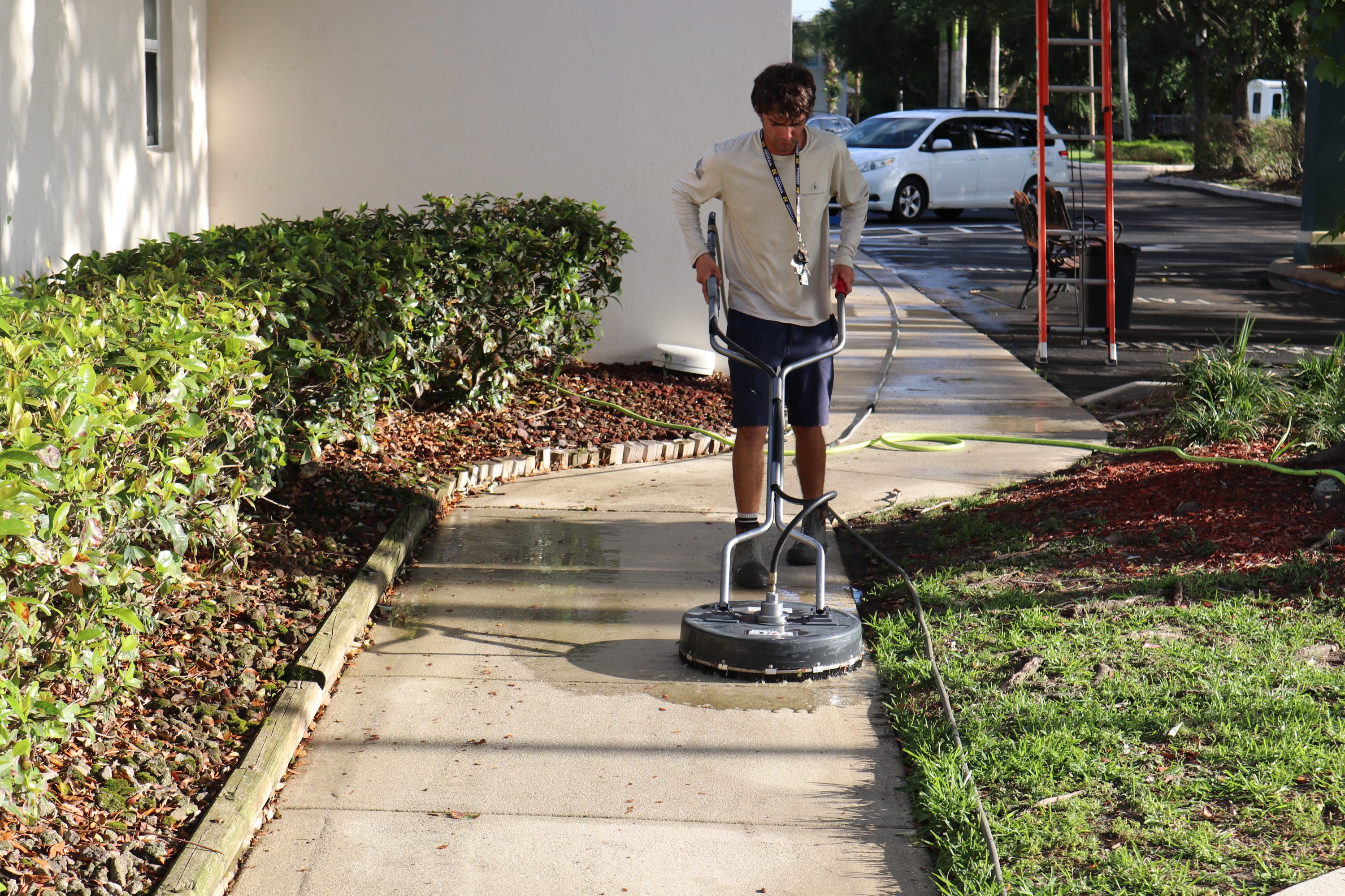 Commercial surface cleaning sidewalk pressure wash
